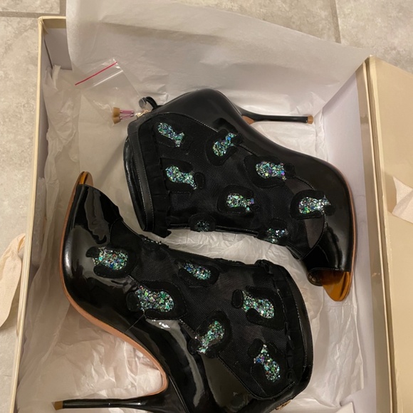 SOPHIA WEBSTER Felice Embellished Mesh Black Patent-Leather Ankle Boot S… - Picture 10 of 12